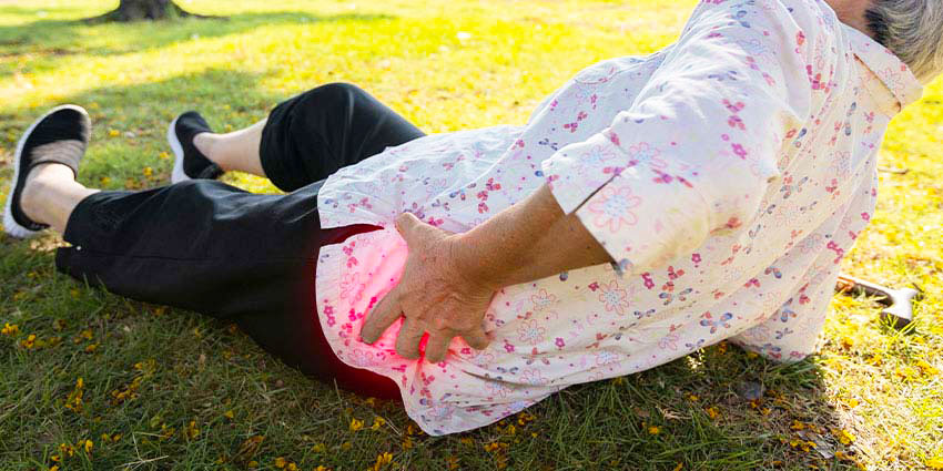 patient needing hip pain chiropractor in Austin