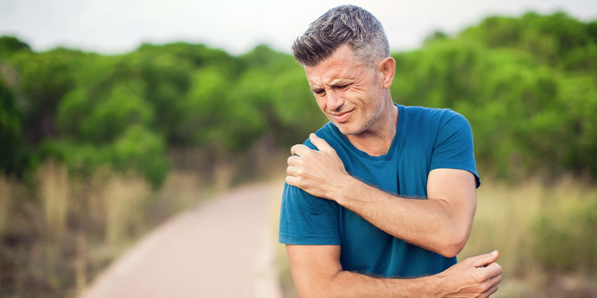 patient needing shoulder pain chiropractor in Austin